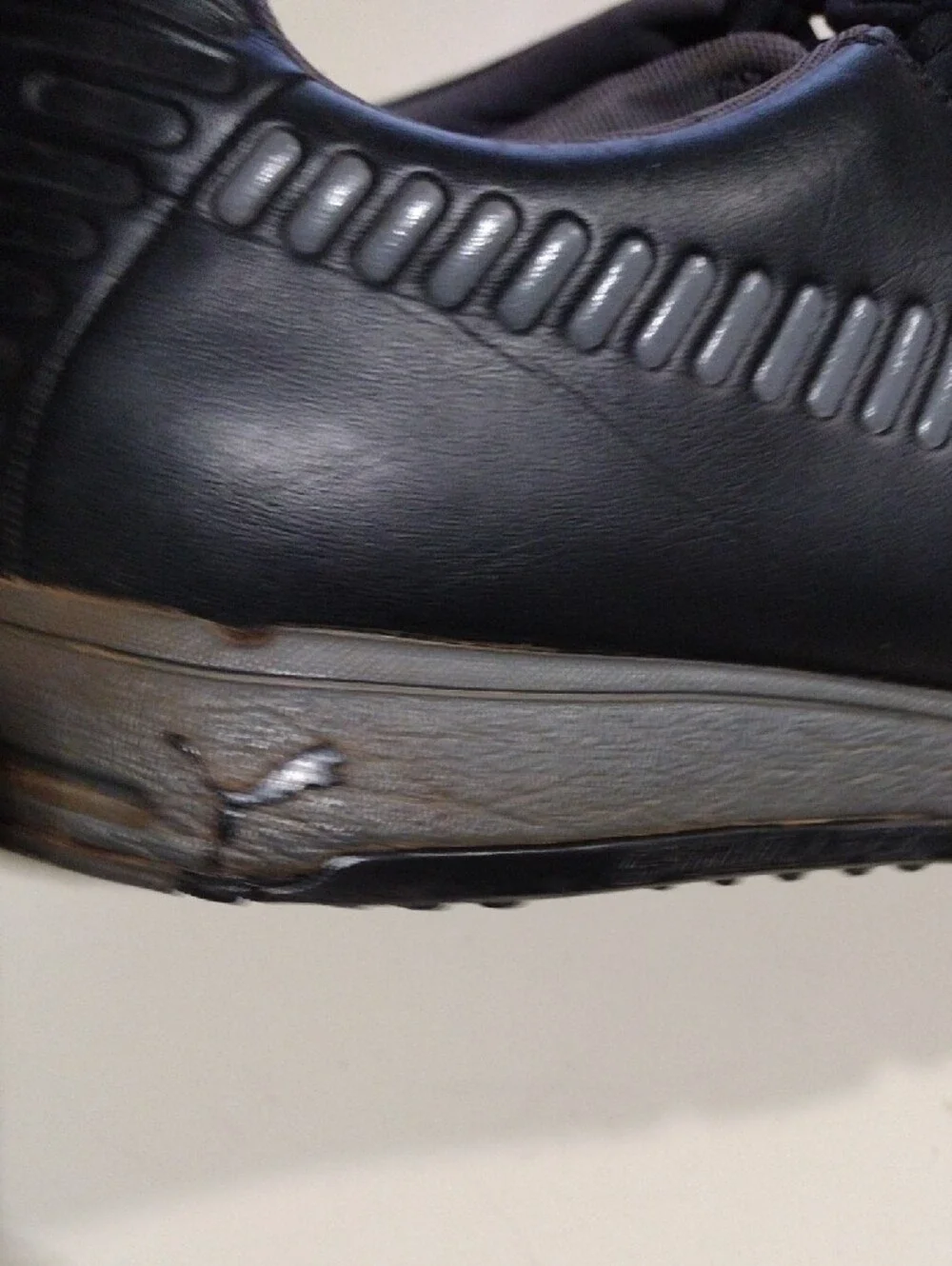 Men's Puma Black/Gray  Lace-Up Comfort Sneakers